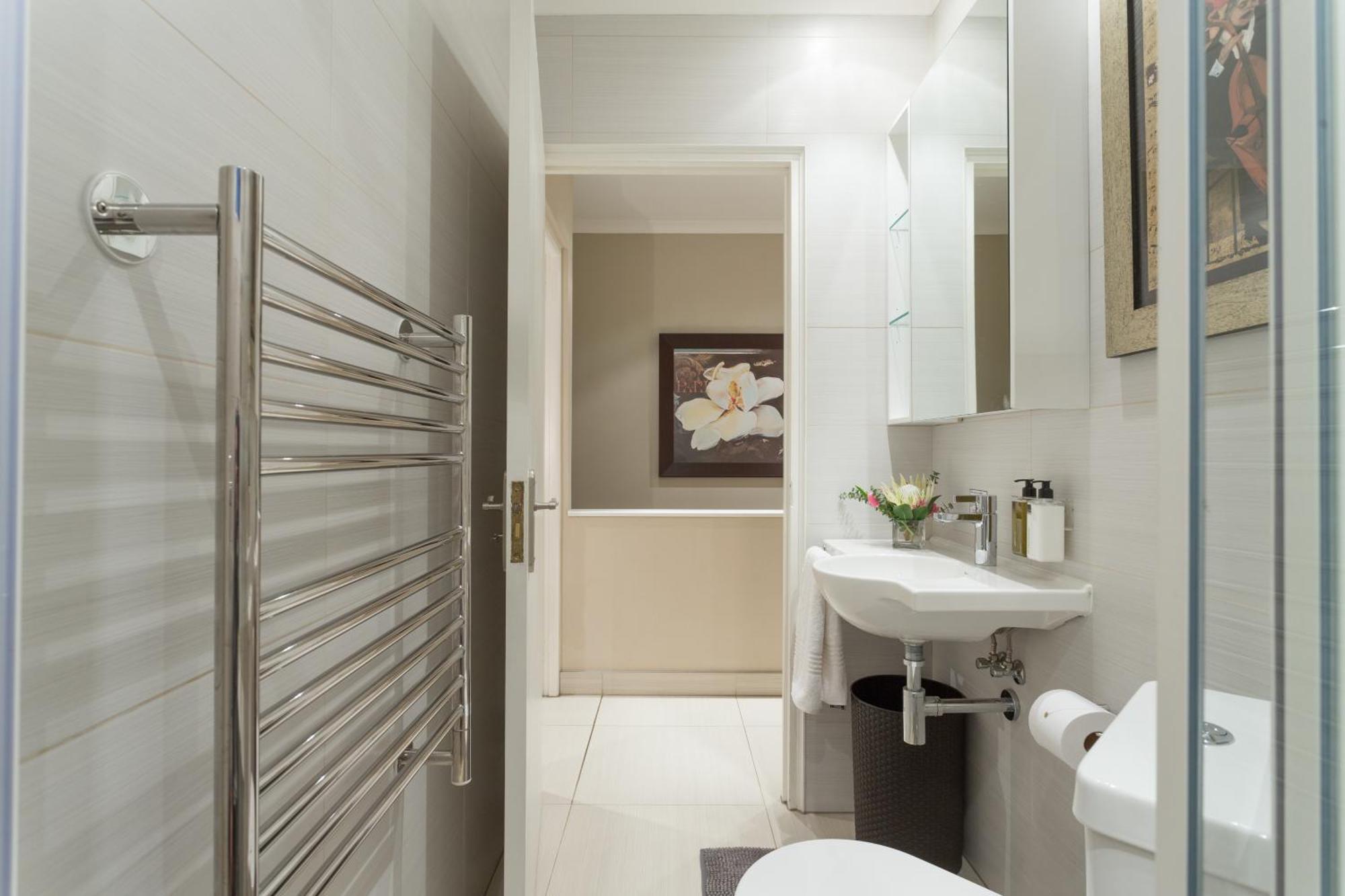 99m² 2 slaapkamer, 2 privé badkamer Appartement in Stellenbosch Central Buitenkant foto