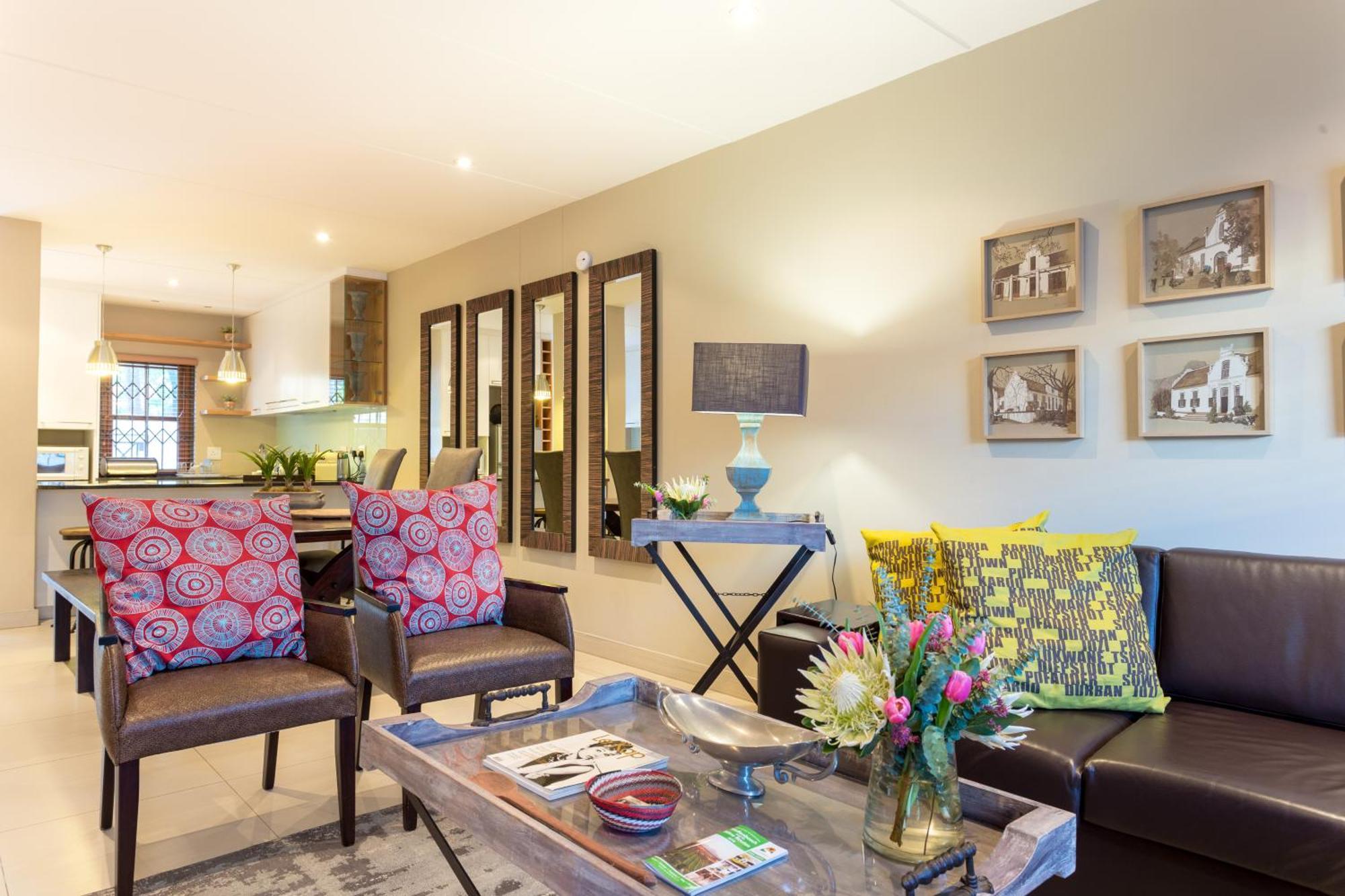 99m² 2 slaapkamer, 2 privé badkamer Appartement in Stellenbosch Central Buitenkant foto