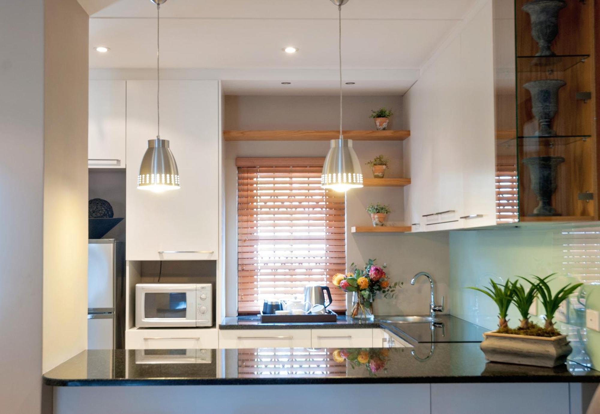 99m² 2 slaapkamer, 2 privé badkamer Appartement in Stellenbosch Central Buitenkant foto