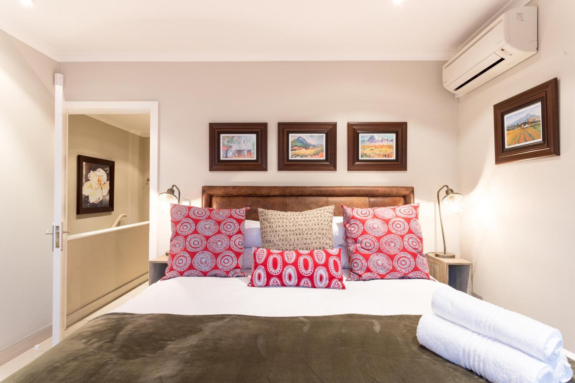 99m² 2 slaapkamer, 2 privé badkamer Appartement in Stellenbosch Central Buitenkant foto