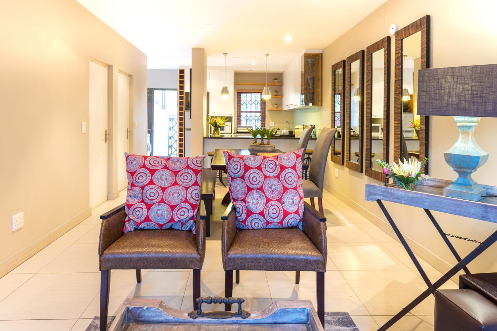 99m² 2 slaapkamer, 2 privé badkamer Appartement in Stellenbosch Central Buitenkant foto