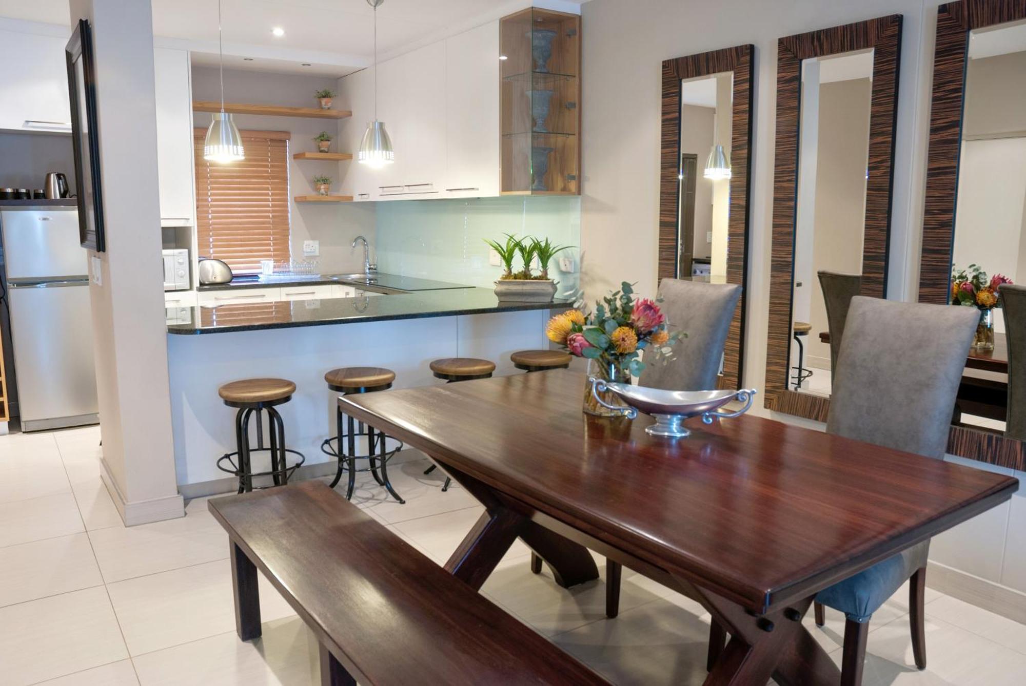 99m² 2 slaapkamer, 2 privé badkamer Appartement in Stellenbosch Central Buitenkant foto