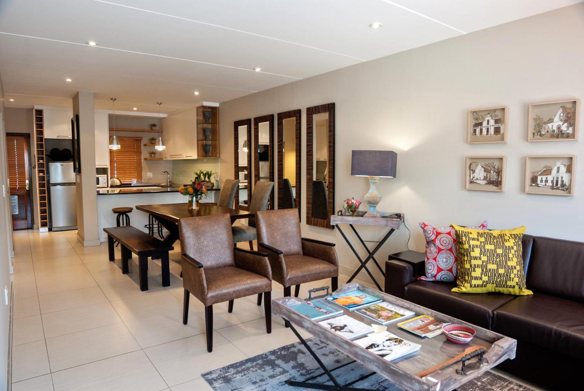 99m² 2 slaapkamer, 2 privé badkamer Appartement in Stellenbosch Central Buitenkant foto