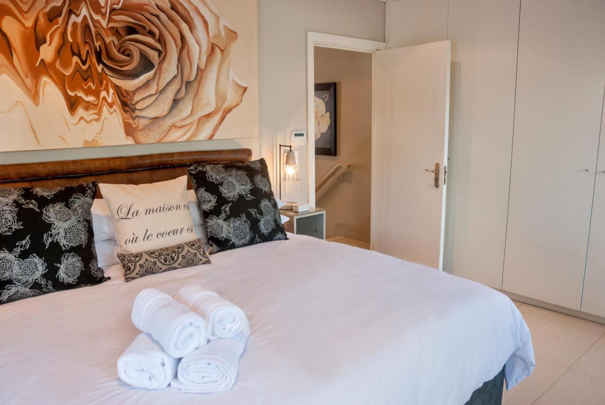 99m² 2 slaapkamer, 2 privé badkamer Appartement in Stellenbosch Central Buitenkant foto